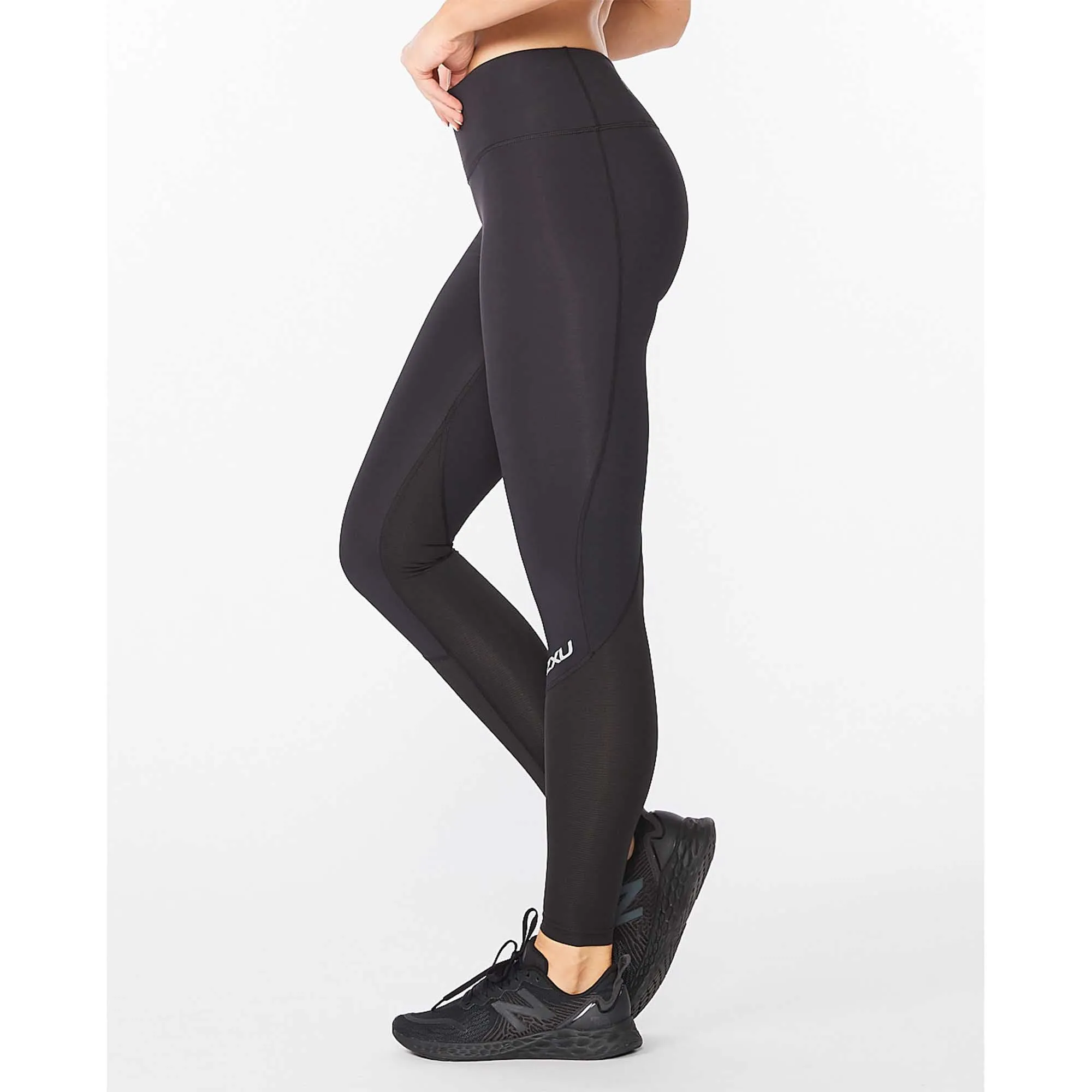 2XU | Women's Aero Vent Mid-Rise Compression Tights