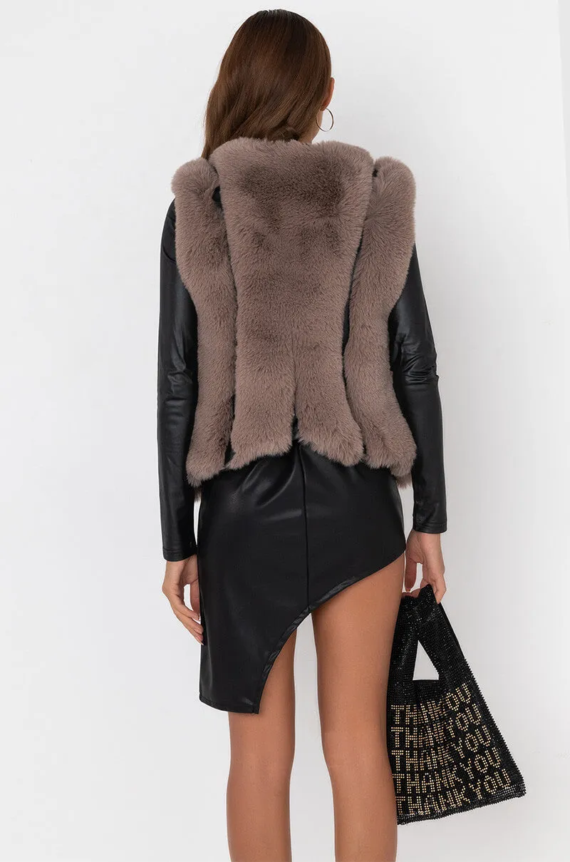 AZALEA WANG ESKIMO HOODED FAUX FUR VEST