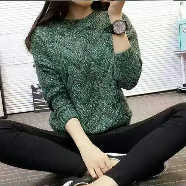 Cable Pattern Knit Scoop Solid Color Pullover Sweater