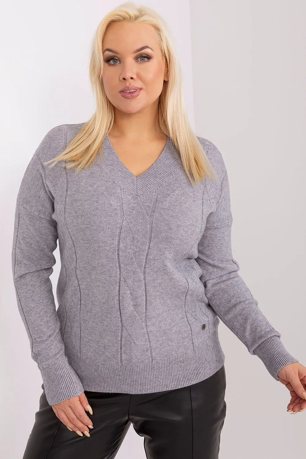 Factory Price soft and pleasant viscose womens sweater