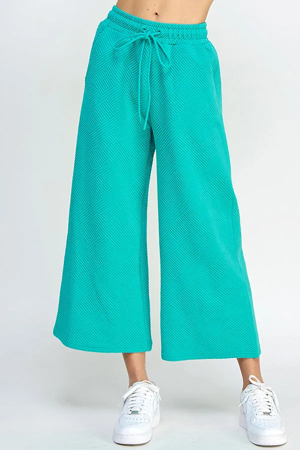 Textured Soft Cropped Wide Pants