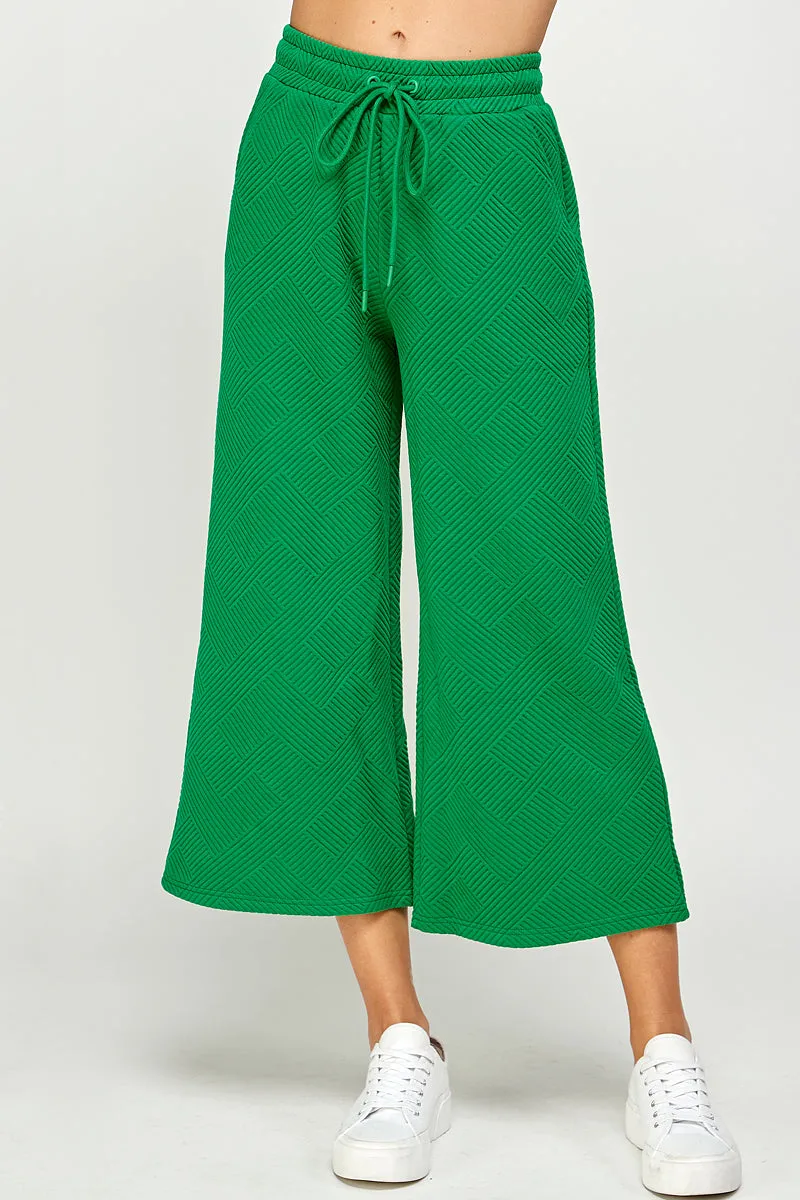 Textured Soft Cropped Wide Pants