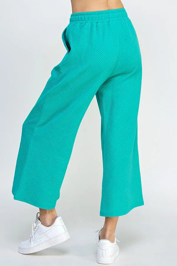 Textured Soft Cropped Wide Pants